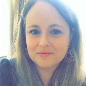 Meet your Posher, Holly